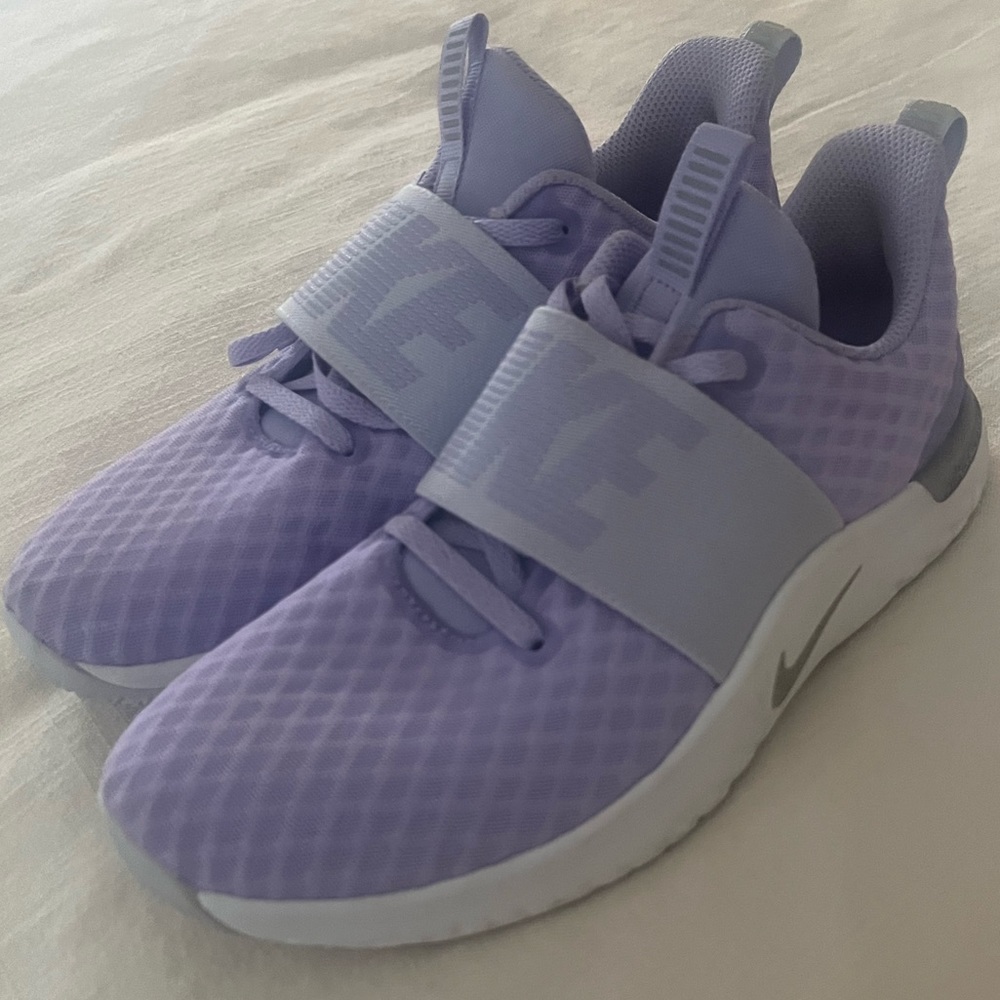 Nike Renew TR9 Size 6.5 - Purple